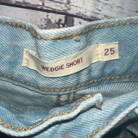 Levi’s Womens Denim “Wedgie Short” Shorts Size 25 - Picture 3 of 4